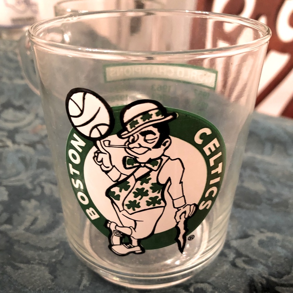 1986World Champion Celtics Glass